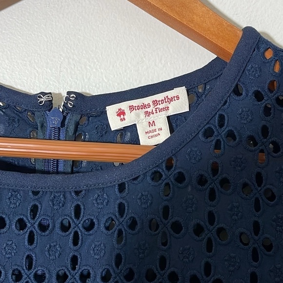 Brooks Brothers Short Sleeve Eyelet Dress in Navy Blue Sz. Medium - Picture 8 of 10